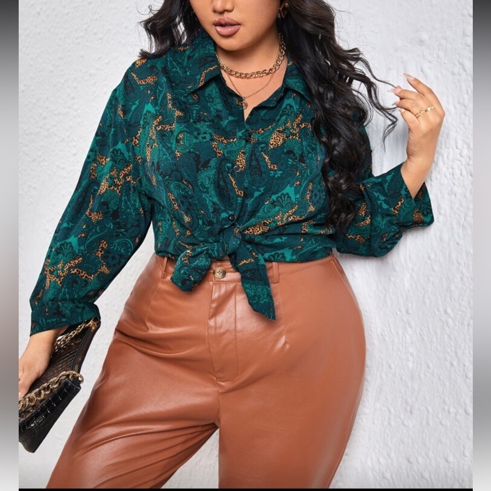 [Shein] Paisley Emerald Print Cheetah Button Down Shirt - Picture 5 of 7